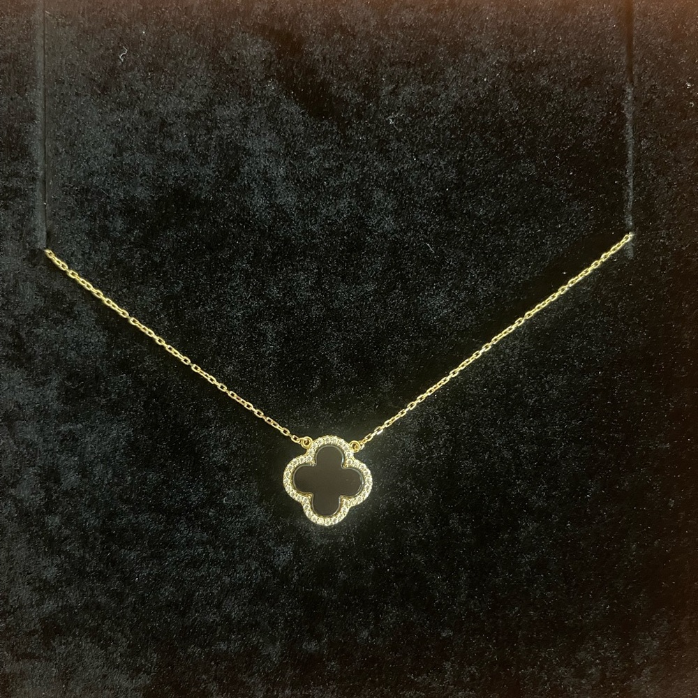 New CLOVER Necklace 18K Gold Plated Sterling Silver